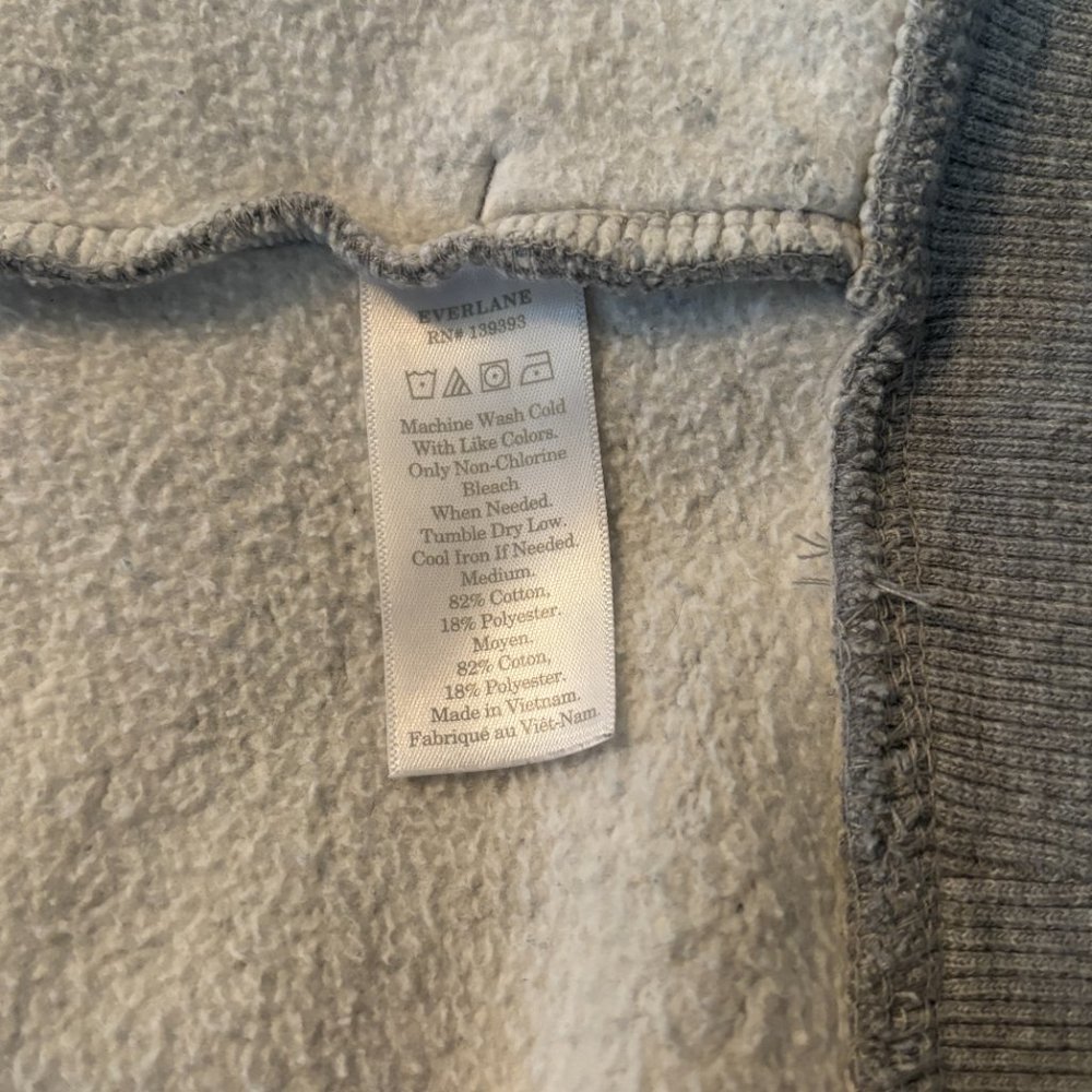 Everlane 365 Fleece Grey Hoodie size Medium in Very Good condition! - Picture 4 of 10